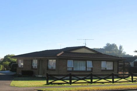 Photo of property in 1/46 Clevedon Road, Papakura, 2110