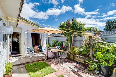 Photo of property in 4/283 Taradale Road, Pirimai, Napier, 4112