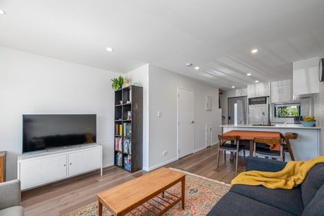 Photo of property in 4 Jabuka Street, Glen Eden, Auckland, 0602