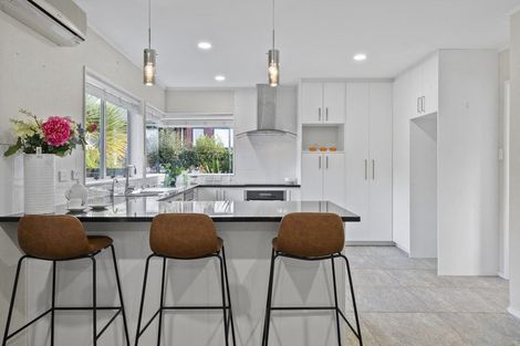 Photo of property in 13 Kuripaka Crescent, The Gardens, Auckland, 2105