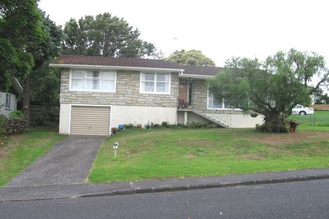 Photo of property in 1 Segedin Place, Glenfield, Auckland, 0629