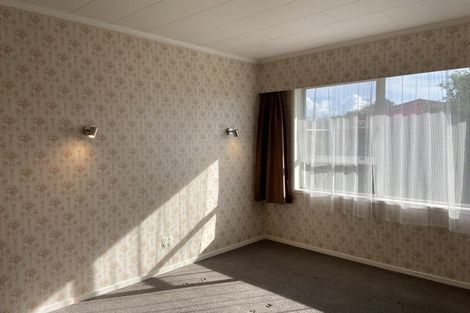 Photo of property in 16 Huatoki Street, Vogeltown, New Plymouth, 4310