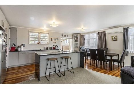 Photo of property in 47 Arimu Road, Papakura, 2110