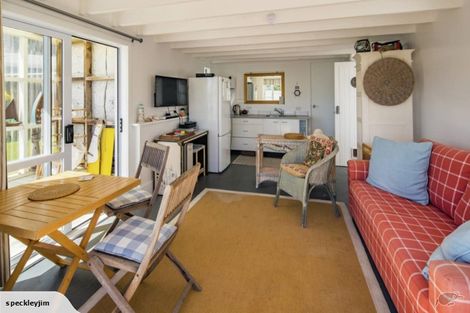 Photo of property in 18c Trevor Terrace, Paremata, Porirua, 5024