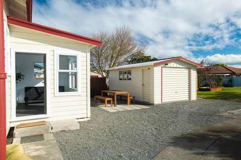 Photo of property in 33 Carnarvon Street, Gisborne, 4010