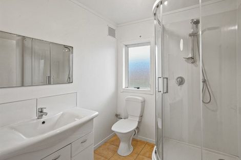 Photo of property in 75 Belt Road, New Plymouth, 4310