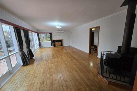 Photo of property in 2 Somme Road, Silverstream, Upper Hutt, 5019