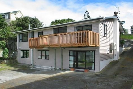 Photo of property in 40 Whanake Street, Titahi Bay, Porirua, 5022