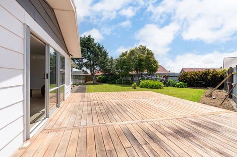 Photo of property in 1 Strathmore Avenue, Levin, 5510