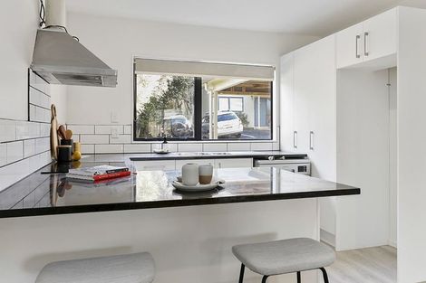 Photo of property in 10/548 Albany Highway, Albany, Auckland, 0632