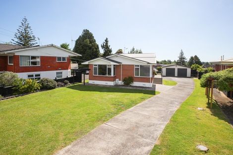 Photo of property in 35 Hillcrest Road, Hillcrest, Hamilton, 3216