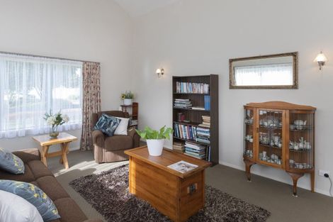 Photo of property in 11 Pohutukawa Grove, Lytton West, Gisborne, 4010