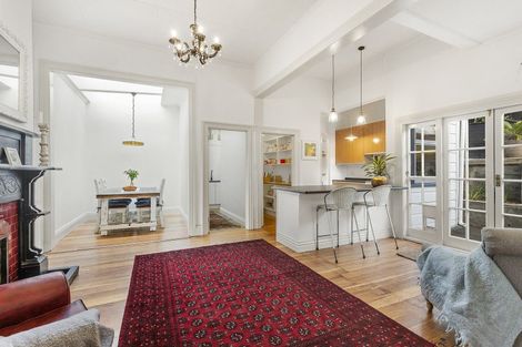 Photo of property in 66 Eden Street, Island Bay, Wellington, 6023