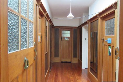 Photo of property in 68 Raroa Road, Kelburn, Wellington, 6012