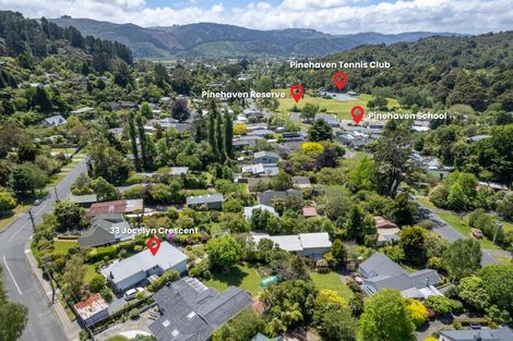 Photo of property in 33 Jocelyn Crescent, Pinehaven, Upper Hutt, 5019