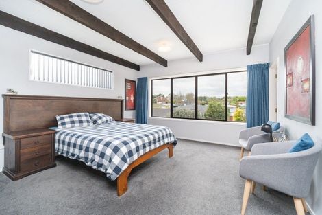 Photo of property in 16 Akaroa Avenue, Awapuni, Palmerston North, 4412