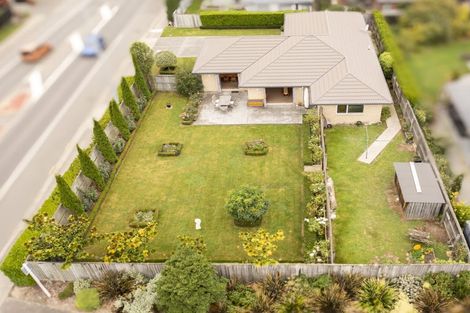 Photo of property in 35 Oxford Road, Rangiora, 7400