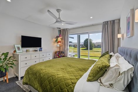 Photo of property in 15 Whitby Avenue, Whitianga, 3510