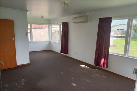 Photo of property in 19 Steele Road, Forest Lake, Hamilton, 3200