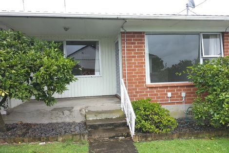 Photo of property in 5/25 West Coast Road, Glen Eden, Auckland, 0602