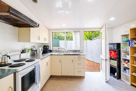 Photo of property in 74 Royal Terrace, Dunedin Central, Dunedin, 9016