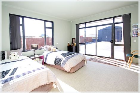 Photo of property in 49 Hartley Street, Foxton Beach, Foxton, 4815