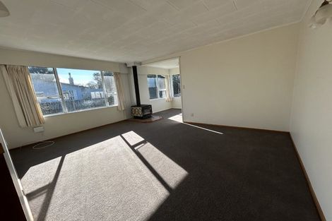 Photo of property in 6a Tait Place, Carterton, 5713