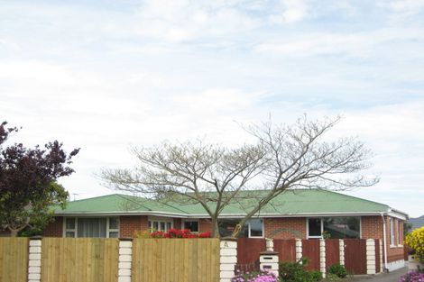 Photo of property in 6a Daniels Road, Redwood, Christchurch, 8051