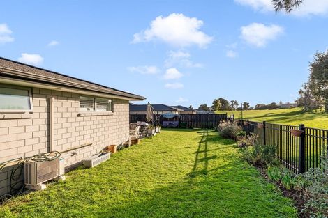 Photo of property in 73 Murray Ward Drive, Te Kauwhata, 3710