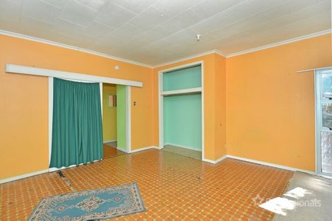 Photo of property in 42 Wyndham Street, Carterton, 5713