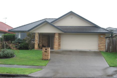 Photo of property in 2 Menen Place, Manurewa, Auckland, 2105