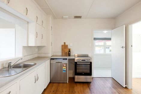 Photo of property in 12 Thornton Road, Cambridge, 3434