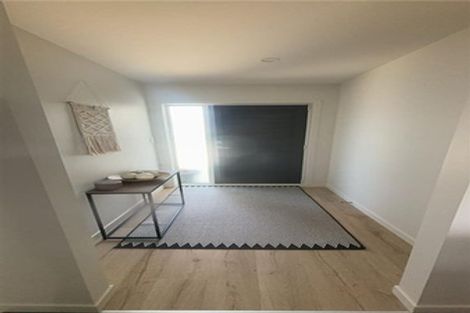 Photo of property in 85a Albany Highway, Unsworth Heights, Auckland, 0632