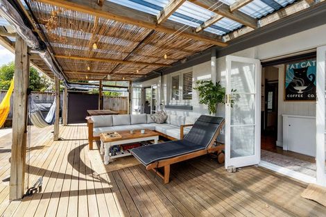 Photo of property in 54 Princes Street, Cambridge, 3434