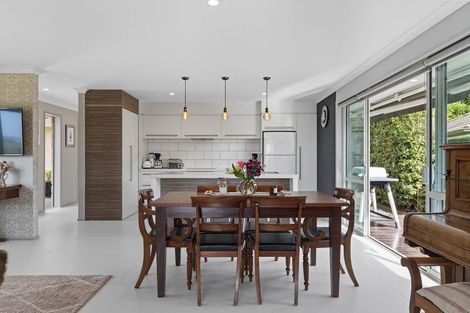 Photo of property in 11 Haden Place, Omokoroa, 3114