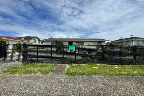 Photo of property in 196 Wordsworth Road, Manurewa, Auckland, 2102