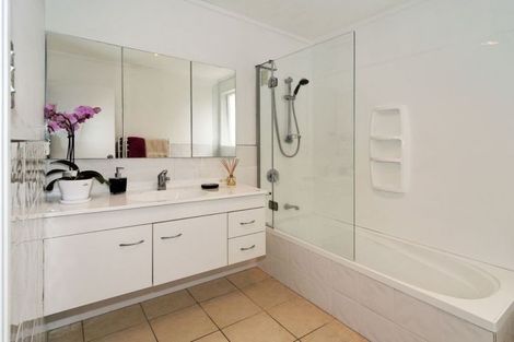 Photo of property in 10 Pasteur Place, New Windsor, Auckland, 0600