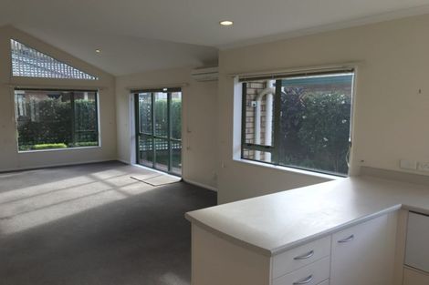 Photo of property in Miramar Villas, 26/6 Brussels Street, Miramar, Wellington, 6022