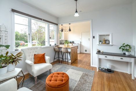 Photo of property in 422 High Street South, Carterton, 5713