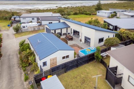 Photo of property in 123 Kelly Jade Avenue, Matarangi, Whitianga, 3592