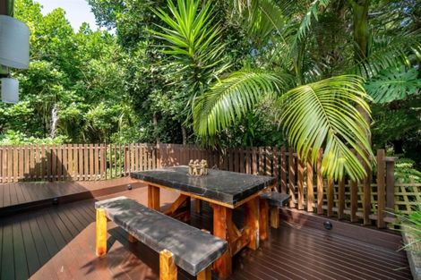 Photo of property in 55 Pupuke Road, Birkenhead, Auckland, 0627