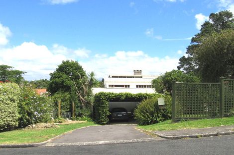 Photo of property in 16 Tizard Road, Birkenhead, Auckland, 0626