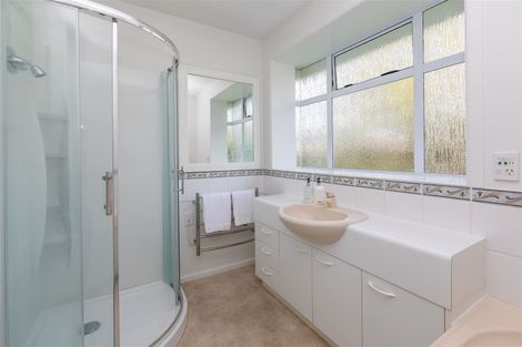 Photo of property in 4 Brackendale Place, Burnside, Christchurch, 8041