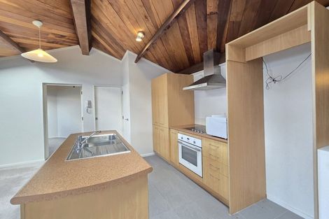 Photo of property in Metro Apartments, 21/220 Thorndon Quay, Pipitea, Wellington, 6011