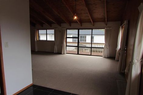 Photo of property in 38 Archers Road, Glenfield, Auckland, 0629