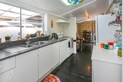 Photo of property in 114 Fenton Street, Thames, 3500