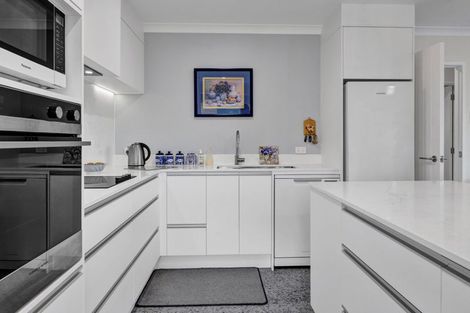 Photo of property in 12a Morrissey Street, Hawera, 4610