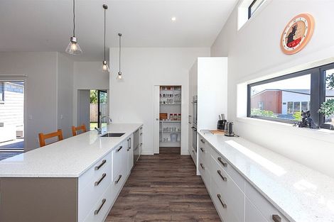 Photo of property in 45 Hudson Place, Paraparaumu, 5032