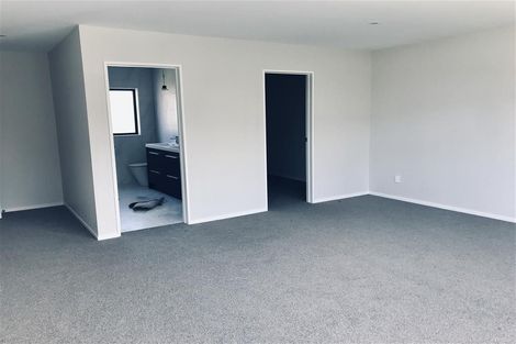 Photo of property in 750a East Coast Road, Pinehill, Auckland, 0630