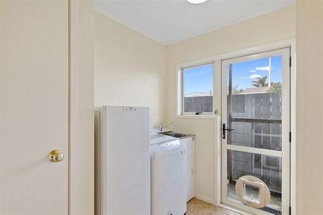 Photo of property in 1/49 Strid Road, Te Atatu South, Auckland, 0610